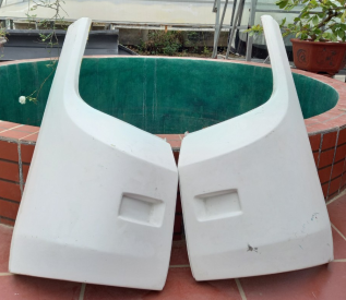 Cua sau trái + phải (góc badsoc sau) Thaco 19
